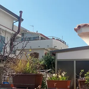  Casa vacanze Mansarda Con Terrazzo Vista Mare